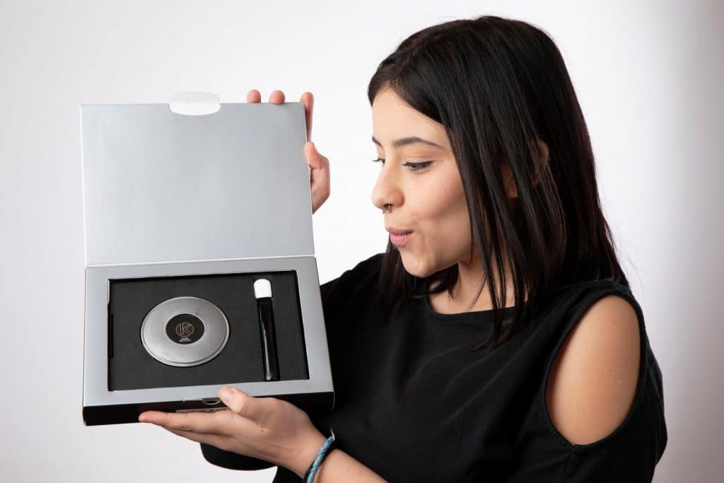 Maquillaje de cabello: Kmax Concealing Scalp Shader